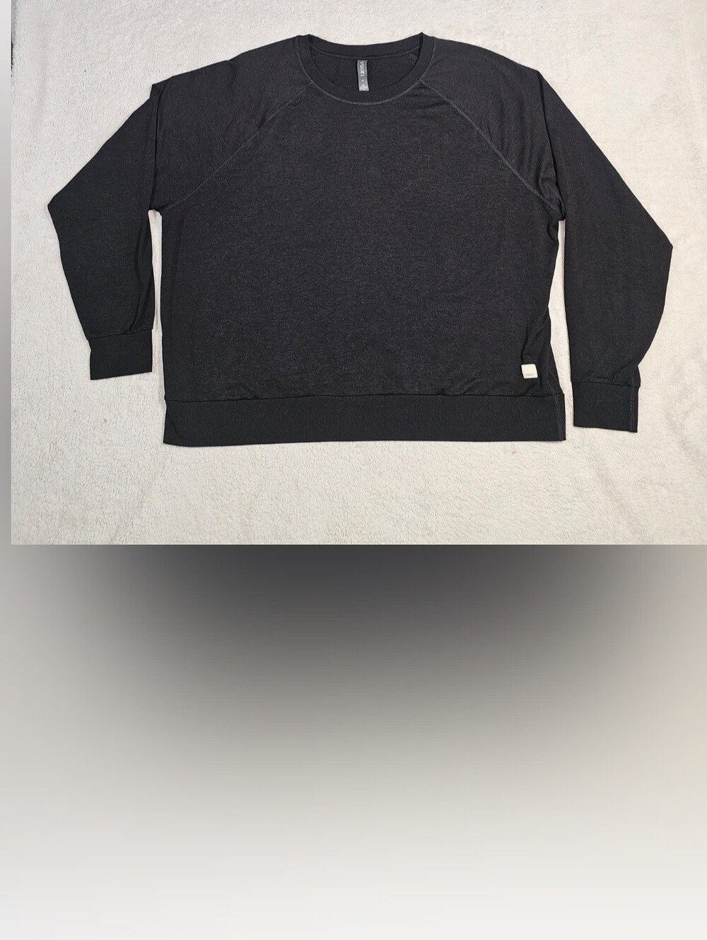 Vuori Long Sleeve Halo Crew Sweatshirt Womens XLarge Black DreamKnit Pullover